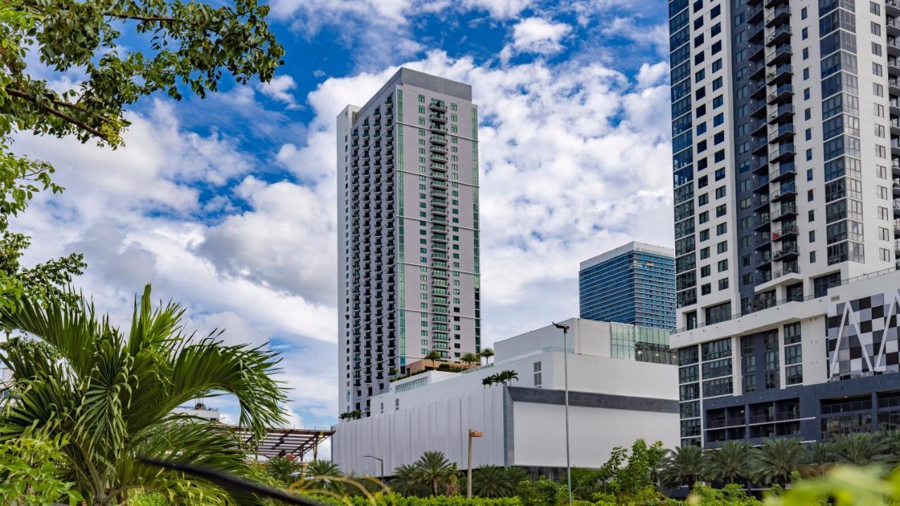 Global Luxury Suites Miami Worldcenter Extérieur photo