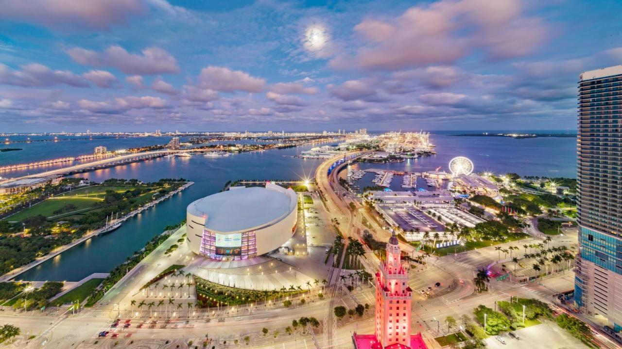 Global Luxury Suites Miami Worldcenter Extérieur photo