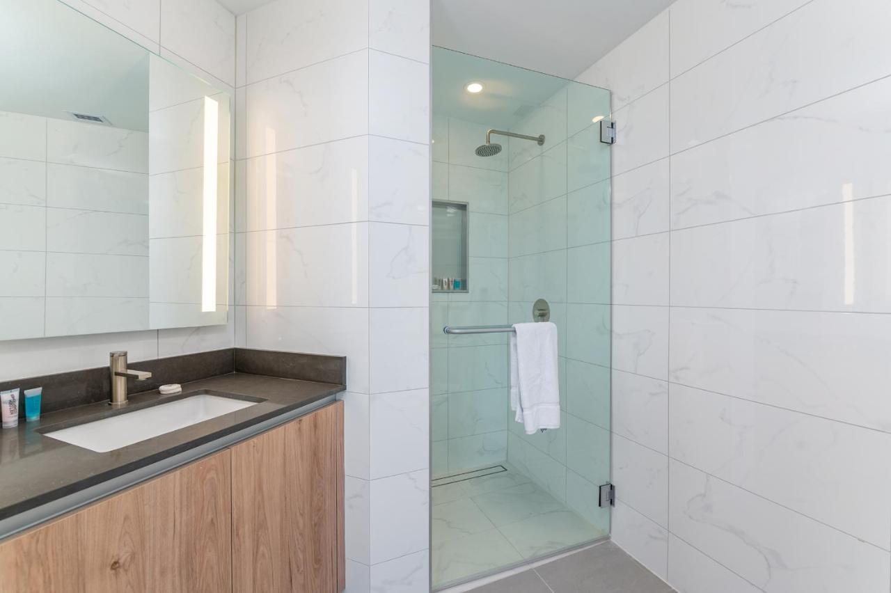 Global Luxury Suites Miami Worldcenter Extérieur photo