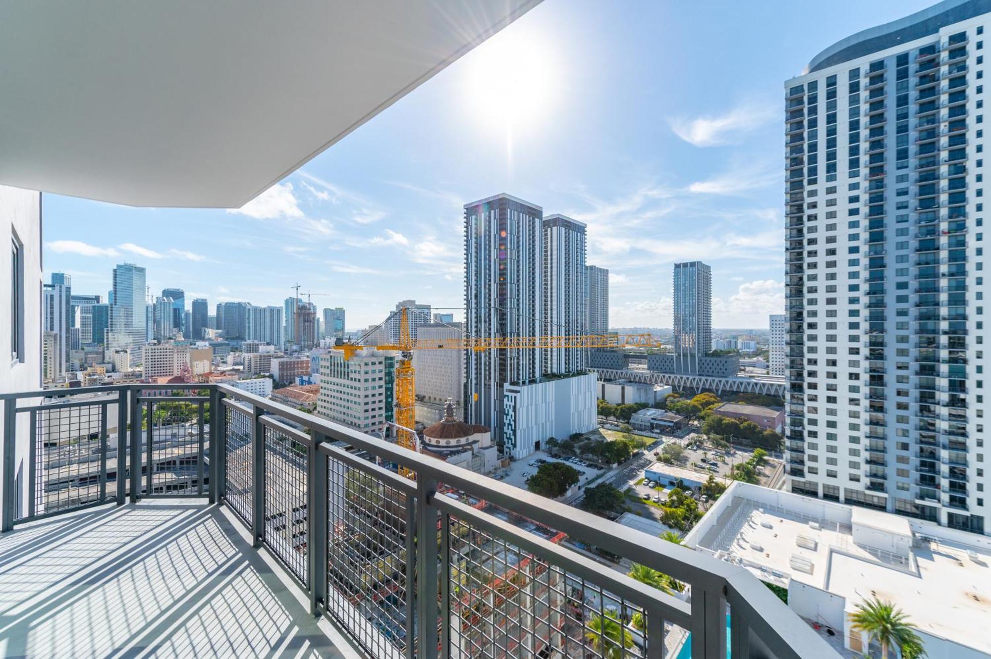 Global Luxury Suites Miami Worldcenter Chambre photo
